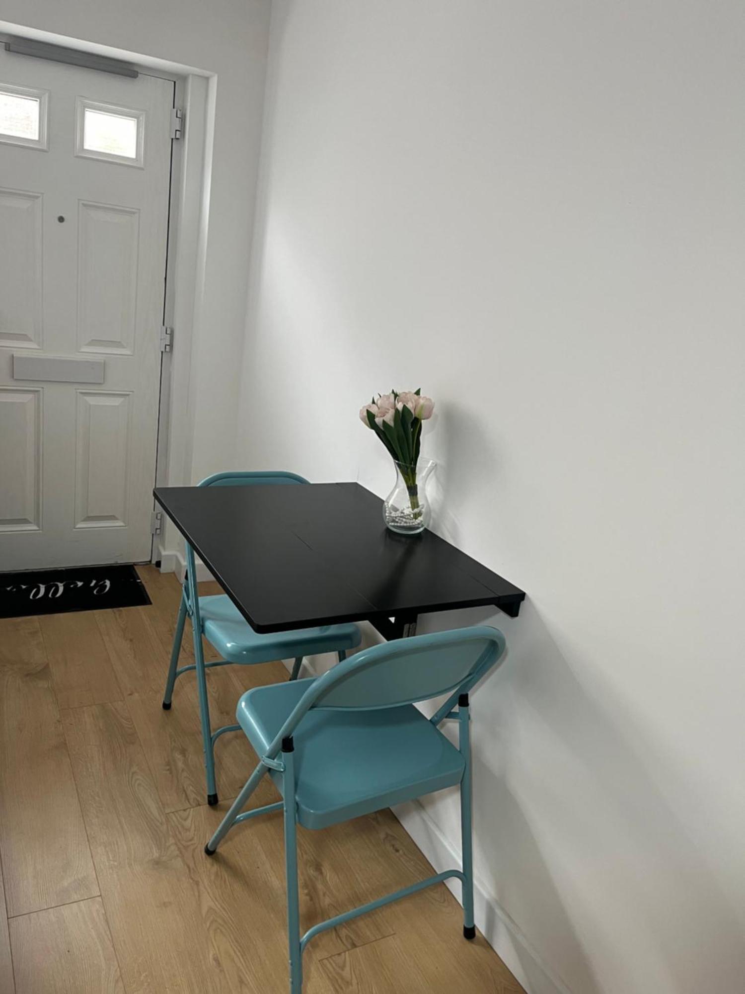Apartamento Teddington Little Gem Londres Exterior foto